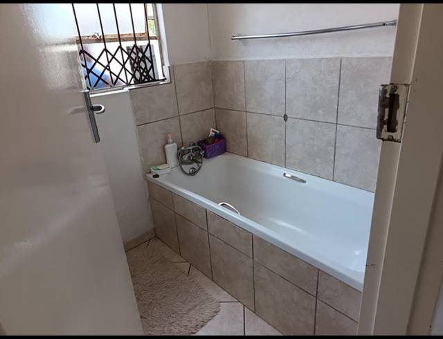 3 BEDROOM PROPERTY TO RENT IN KIBLER PARK